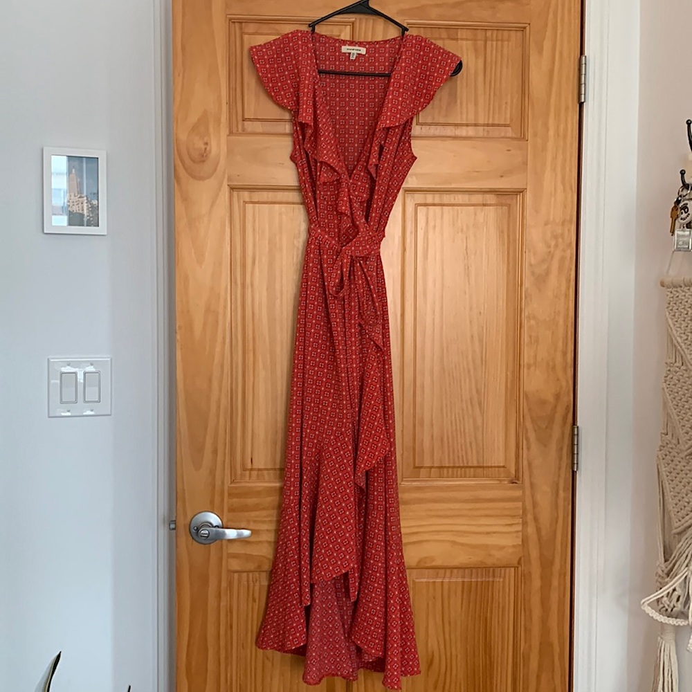 Ruffled flowy short sleeve red maxi dress.